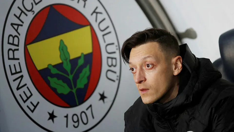 Fenerbahçe'de ikinci Krasic krizi! Mesut Özil belirsizliği