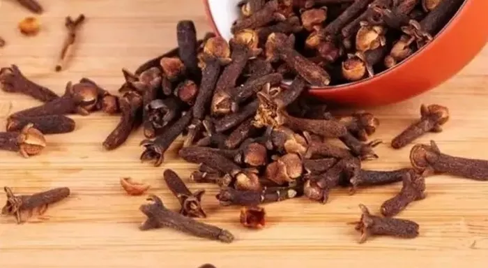 1719755442651.jpeg Çaya 3-4 tane atınca antibiyotik etkisi gösteriyor! Doğal antioksidan deposu - 2