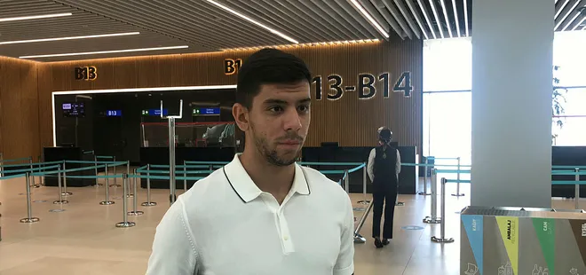 Cenk Özkaçar resmen Lyon’da