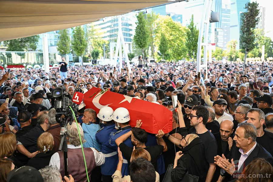 Kadir İnanır'ın üç ayrı vasiyeti eylülde açıklanacak 4