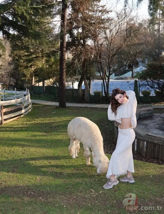 Bir Gece Masalı'nın Mahir'i Burak Deniz'den kalpli paylaşım! Rol arkadaşıyla... 12