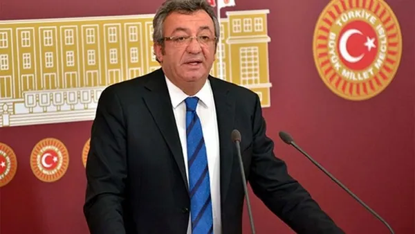 1619030956064.jpg CHP'li Engin Altay Başkan Recep Tayyip Erdoğan'ı idamla tehdit etmesinin ardından mağdur rolü oynamaya çalıştı - 2