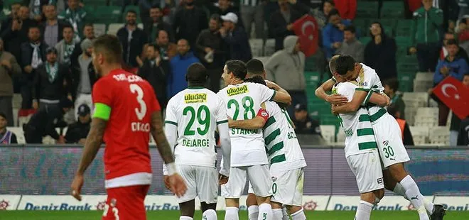 Bursaspor, Antalyaspor’u farklı mağlup etti