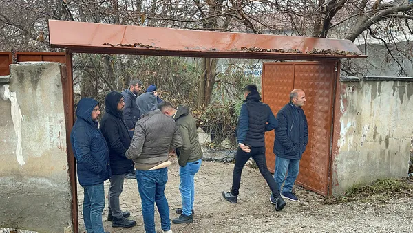 Şehit cenazesinde CHP çelengine yer yok! Şehit yakını isyan edip parçaladı - 1