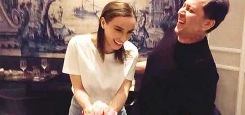 Demet Akalin Dan Sonra Gulsen De Tek Tasiyla Sov Yapti A Haber Son Dakika Magazin Haberleri