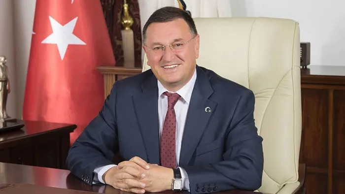 icisleri-bakanligindan-hatay-buyuksehir-belediye-baskani-lutfu-savasa-suriyeli-yaniti-1647553711344.jpg İçişleri Bakanlığından Hatay Büyükşehir Belediye Başkanı Lütfü Savaş'a "Suriyeli" yanıtı - 1