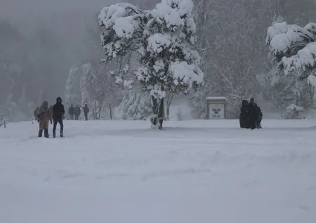 Kar kalınlığı 48 santimetreyi ulaştı | Kartpostallık manzaralar