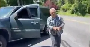 FETÖ’cüler canlı yayında gazeteciye saldırdı