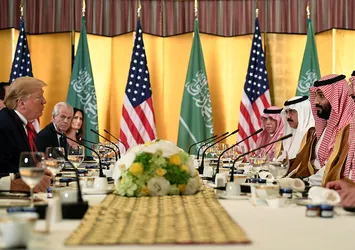 Trump, G-20'de Veliaht Prens Selman ile görüştü