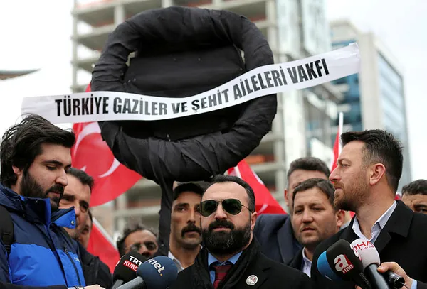 Mustafa Akıncı’ya sert tepki: Bedel ödemediğin toprakları kimseye vermeye kalkışma