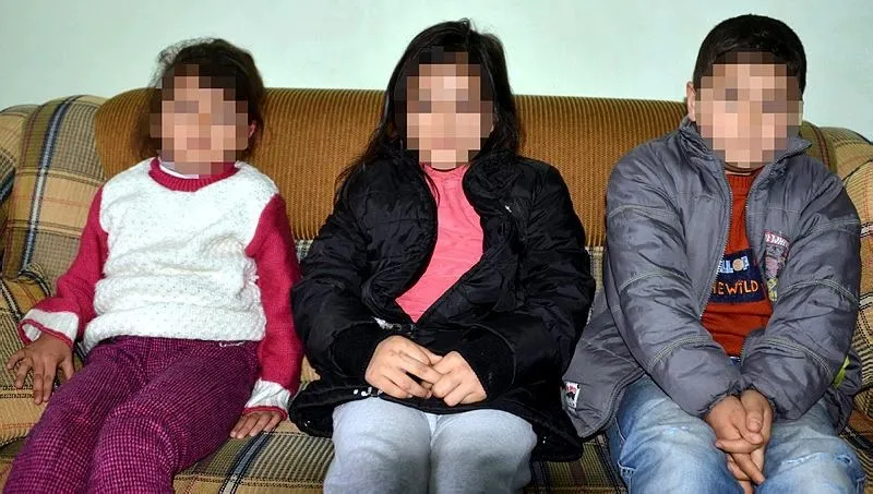Öğrencilerine akrep yedirdiği iddia edilen öğretmene soruşturma - 1
