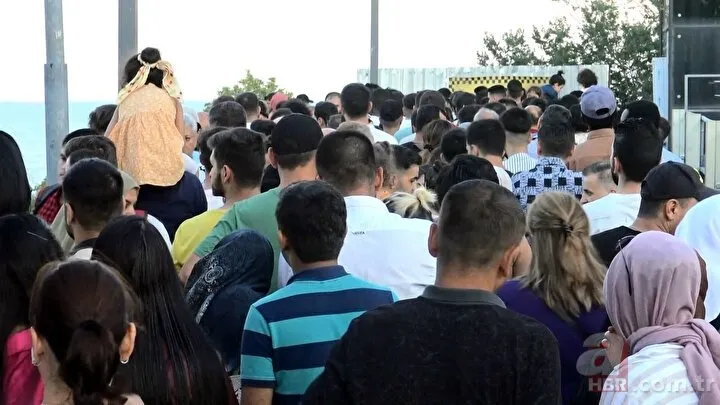 İstanbul Avcılar’da metrobüs kabusu! Durağa insan seli