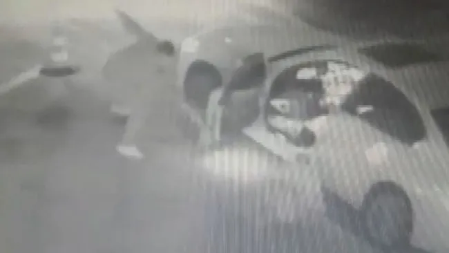 Karagümrük Spor Kulübü'nün eski başkanı Yaşar Ecim'e silahlı saldırı! O anlar kamerada - 2