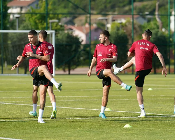 A Milli Takım, Faroe Adaları maçının hazırlıklarına çift idmanla başladı