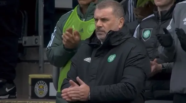1663540232260.jpg Celtic taraftarından 2.Elizabeth'e büyük protesto! Tribünler nefretini alkışlarla kustu... - 4