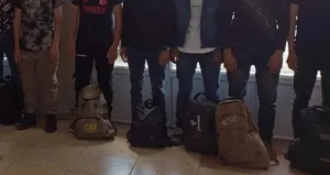 Hatay’da 12 düzensiz göçmen yakalandı