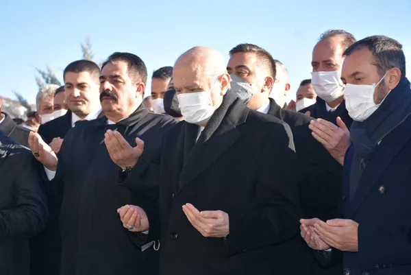 Son dakika: Ankara Kızılcahamam'da MHP kampı başladı! Bahçeli'den 2023 seçimleri için talimat: Hazırlıklı olun - 2