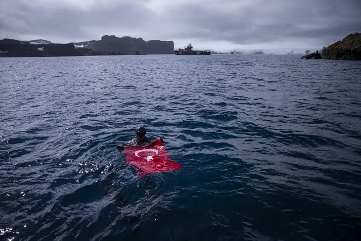 Şahika Ercümen Antartika’da dalış yaptı