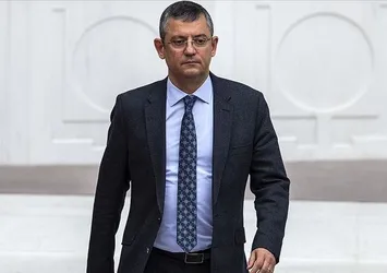 Kemal Kılıçdaroğlu "değişimci" Özgür Özel'e cezayı Manisa'dan kesti! O da Ekrem İmamoğlu gibi yollara düşecek! İstifa edecek iddiası
