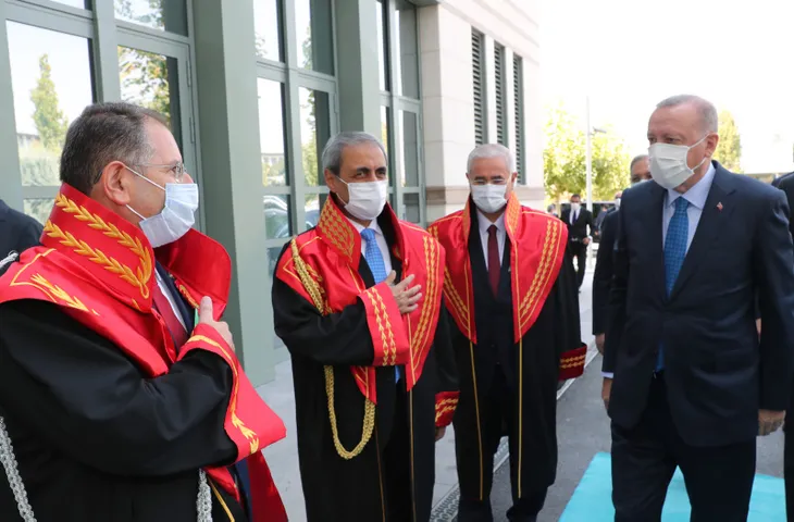 son-dakika-baskan-erdogandan-adli-yil-acilis-toreninde-onemli-aciklamalar-1598952299994.jpg Son dakika: Başkan Erdoğan'dan Adli Yıl Açılış Töreni'nde önemli açıklamalar - 5