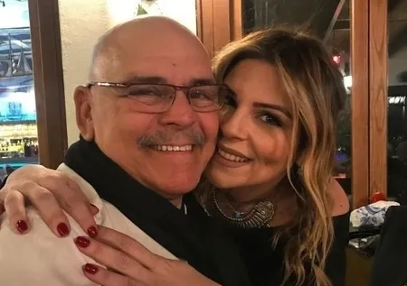 Rasim Öztekin’in kızı Pelin Öztekin: Bir daha baba diyemeyeceğim