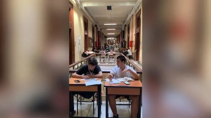 Nefesler tutuldu! Yeşilay Liseler Arası Münazara Turnuvası Türkiye Finali başlıyor