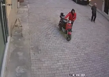 Motosiklet hırsızı kıskıvrak yakalandı