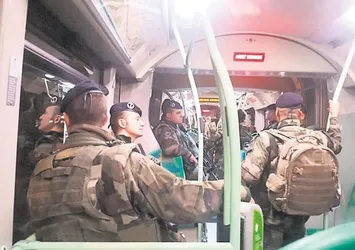 Fransa'dan OHAL manzaraları!