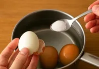 Artık eziyet değil! Yumurta kabuğunu tek hamlede soymanın sırrı! 