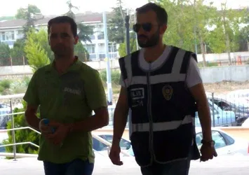 'Askere direnmeyin' diyen emniyet müdürü tutuklandı