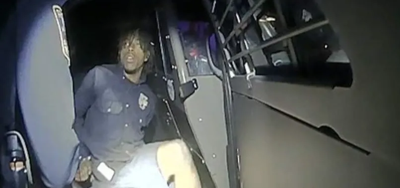 ABD’de polis şiddeti kamerada! Şok tabancasıyla müdahale