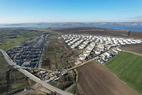 CHP'li Büyükçekmece Belediyesi'nin ölüm villaları | Her gün yeni bir skandal! Yapıları şehit mezarlarının üstüne dikmişler - 11