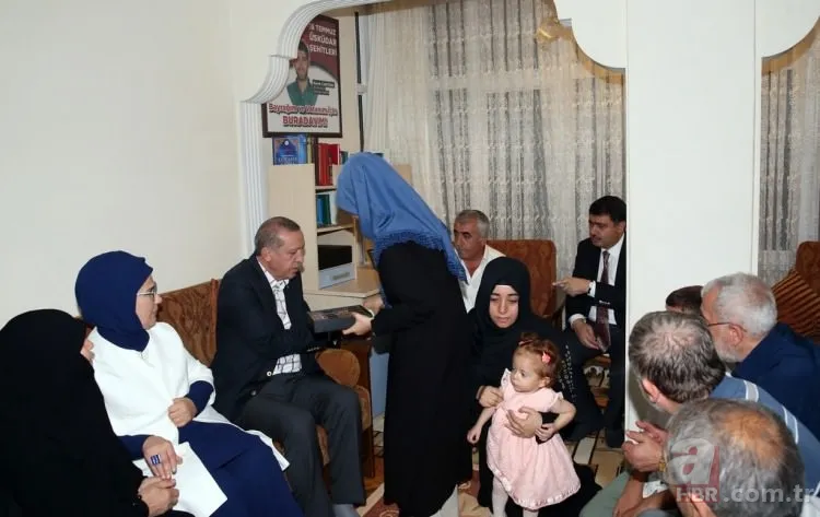 Cumhurbaşkanı Erdoğan'dan şehit ailelerine ziyaret 17
