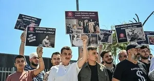 CHP’li İBB’nin açtığı rezil sergiye protesto!