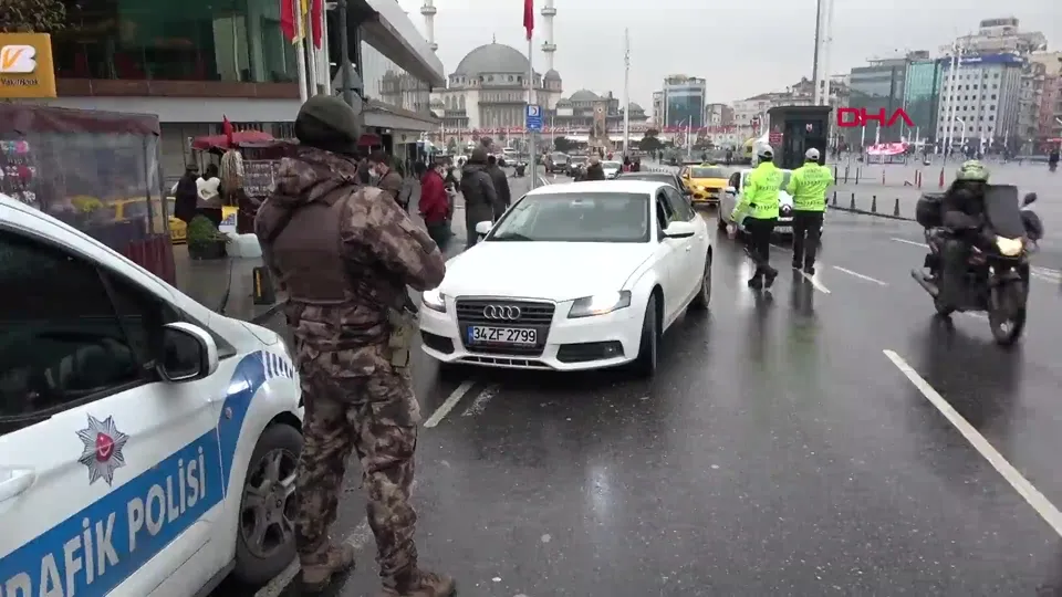 İstanbul’da dev denetim! Özel Harekat Polisleri de katıldı! Didik didik arandı!
