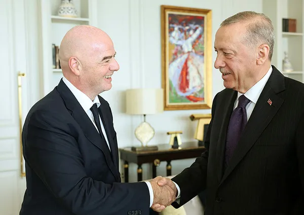 Başkan Erdoğan FIFA Başkanı Gianni Infantino’yu kabul etti