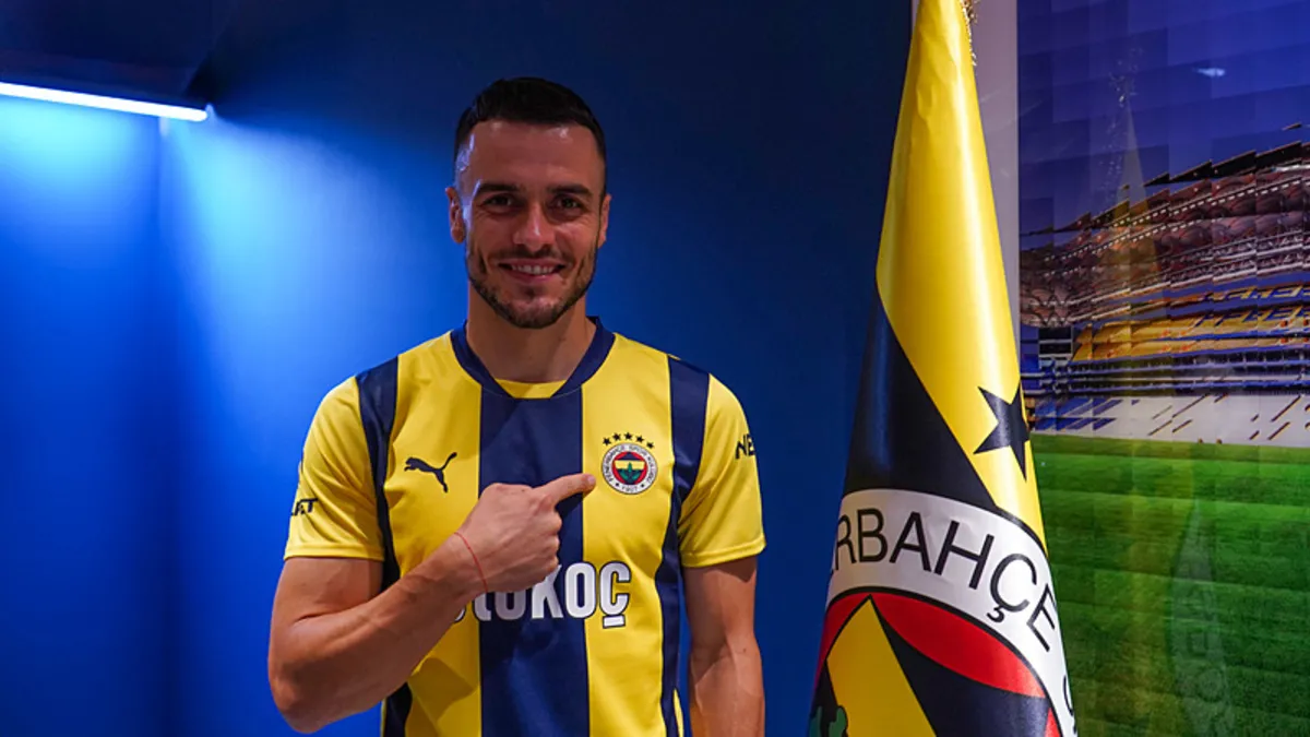 Fenerbahçe Filip Kostic’i açıkladı