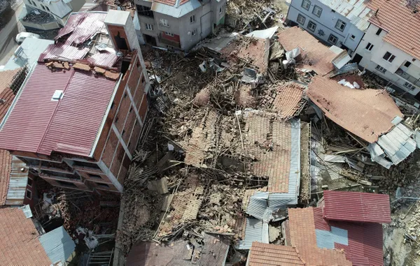 Hiçbir şey eskisi gibi olmayacak! Bilim insanları 7.5 saat afet yönetimini konuştu | İşte bilim insanlarının görüşleri