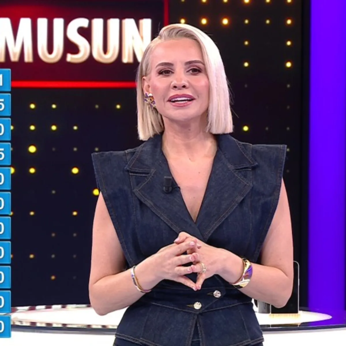 Esra Erol'la Var Mısın Yok Musun