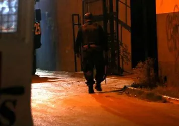 PKK'lı teröristler minibüs taradı: 3 şehit