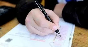 AÖL sınavlarında kopya skandalı!