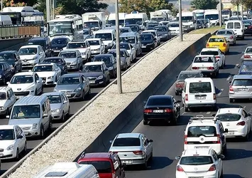 Trafiğe kayıtlı araç sayısı arttı