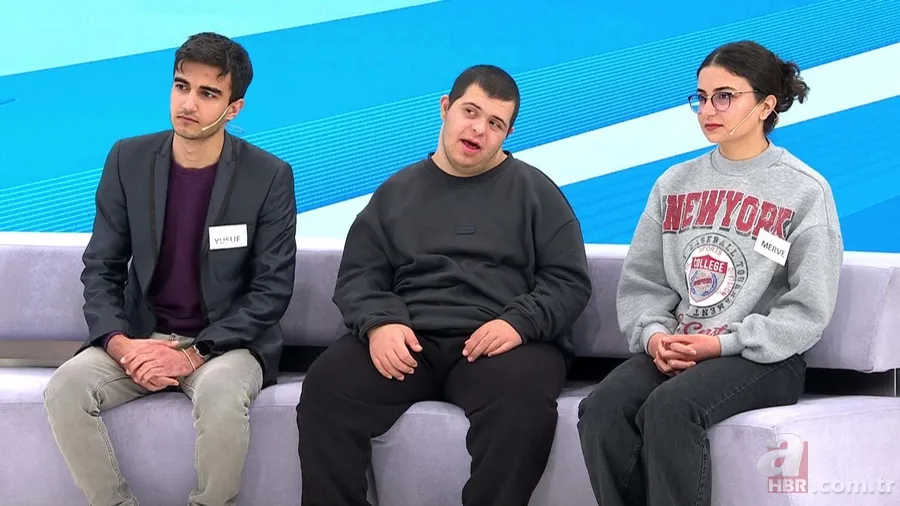 Hikayesiyle yürek yakan minik Ecrin bulundu! Müge Anlı kardeşlerin yüzünü güldürdü 8