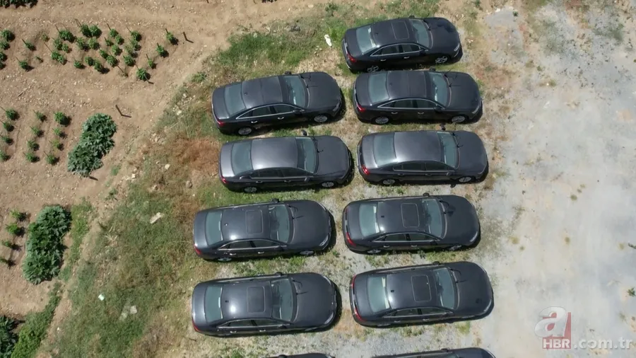 İstanbul'da sıfır otomobil sorunu yaşanırken çileden çıkaran görüntüler! Stok araçlar böyle bekletiliyor 10