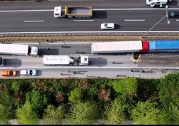 TEM Otoyolu’nda zincirleme kaza! 6 tır birbirine girdi: Trafik durma noktasına geldi