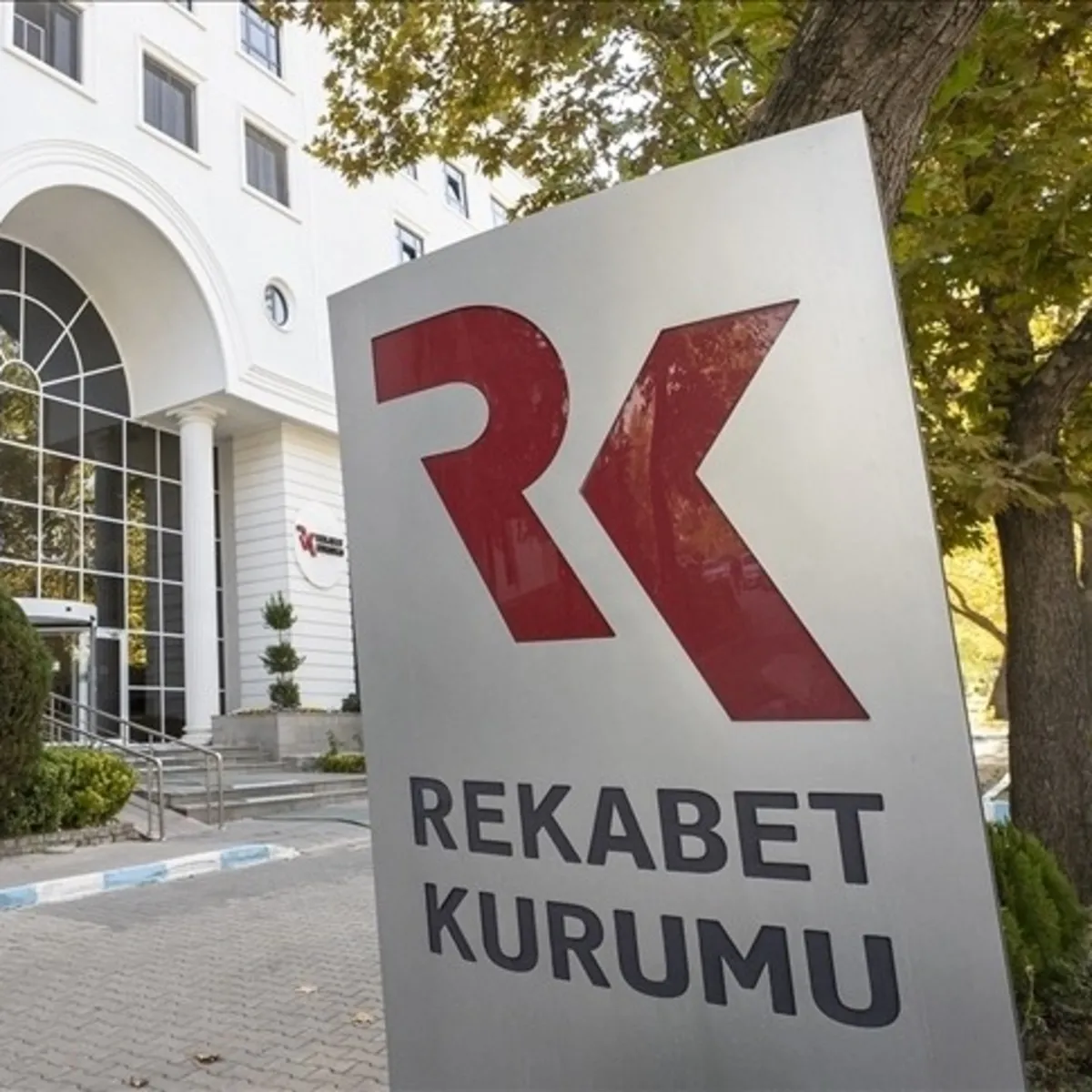 Rekabet Kurumu, Dondurma Dolaplarında Rakip Markalara Yer Açıyor