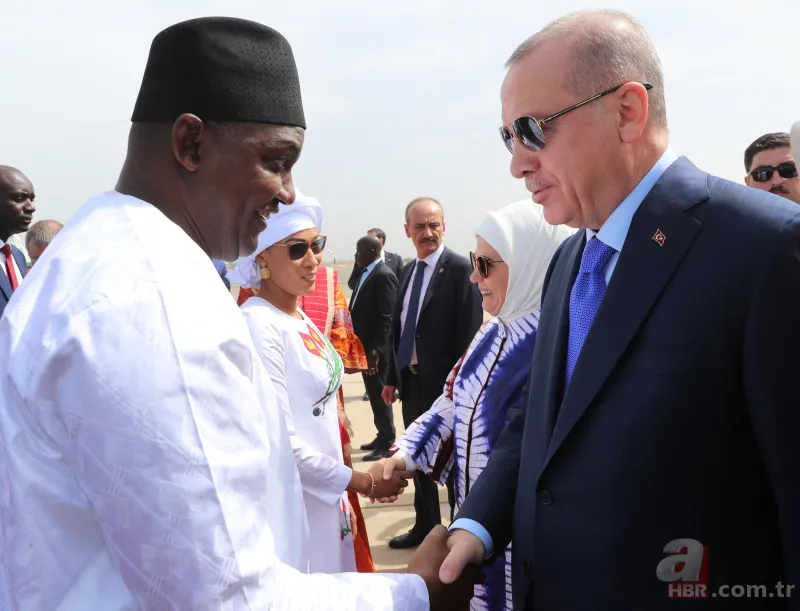 Başkan Erdoğan Gambiya’da resmi törenle karşılandı 18