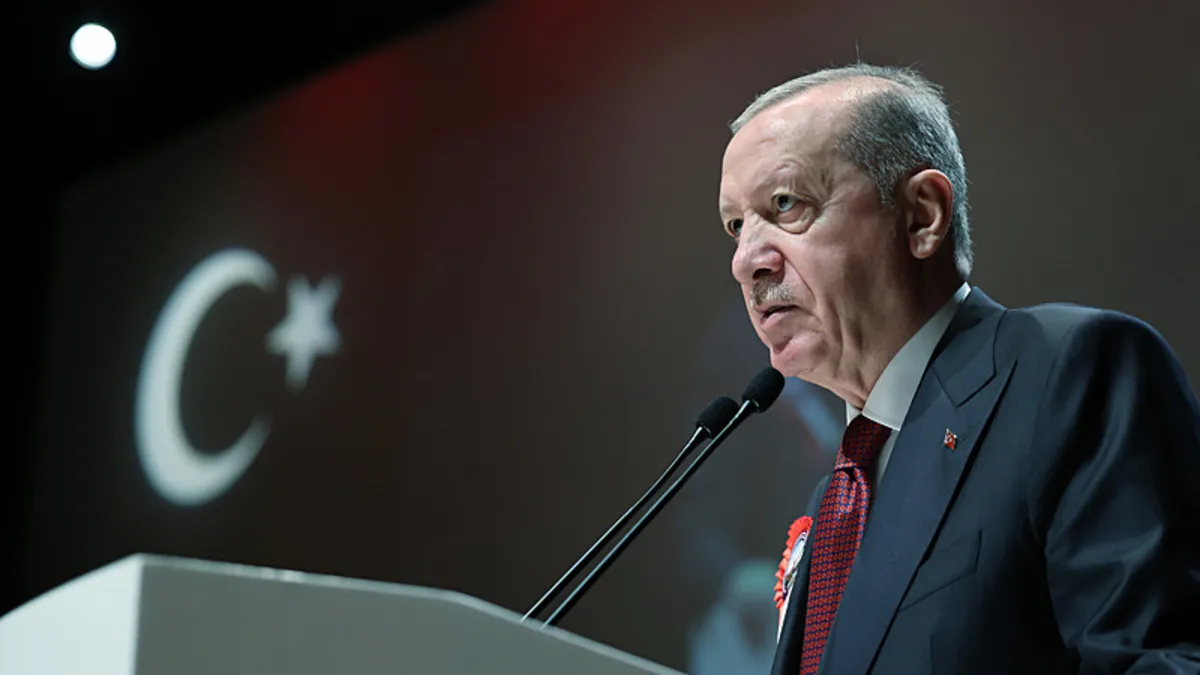 Başkan Erdoğan: Zalime kabus olup planlarını yırtıp atacağız