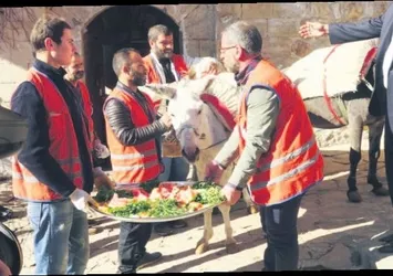 Emektar eşeklere emeklilik töreni