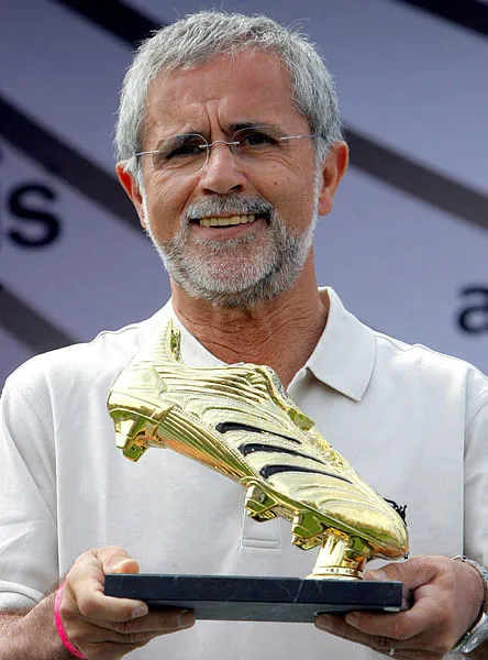 Son dakika | Alman futbolunun efsane ismi Gerd Müller 75 yaşında hayatını kaybetti - 1